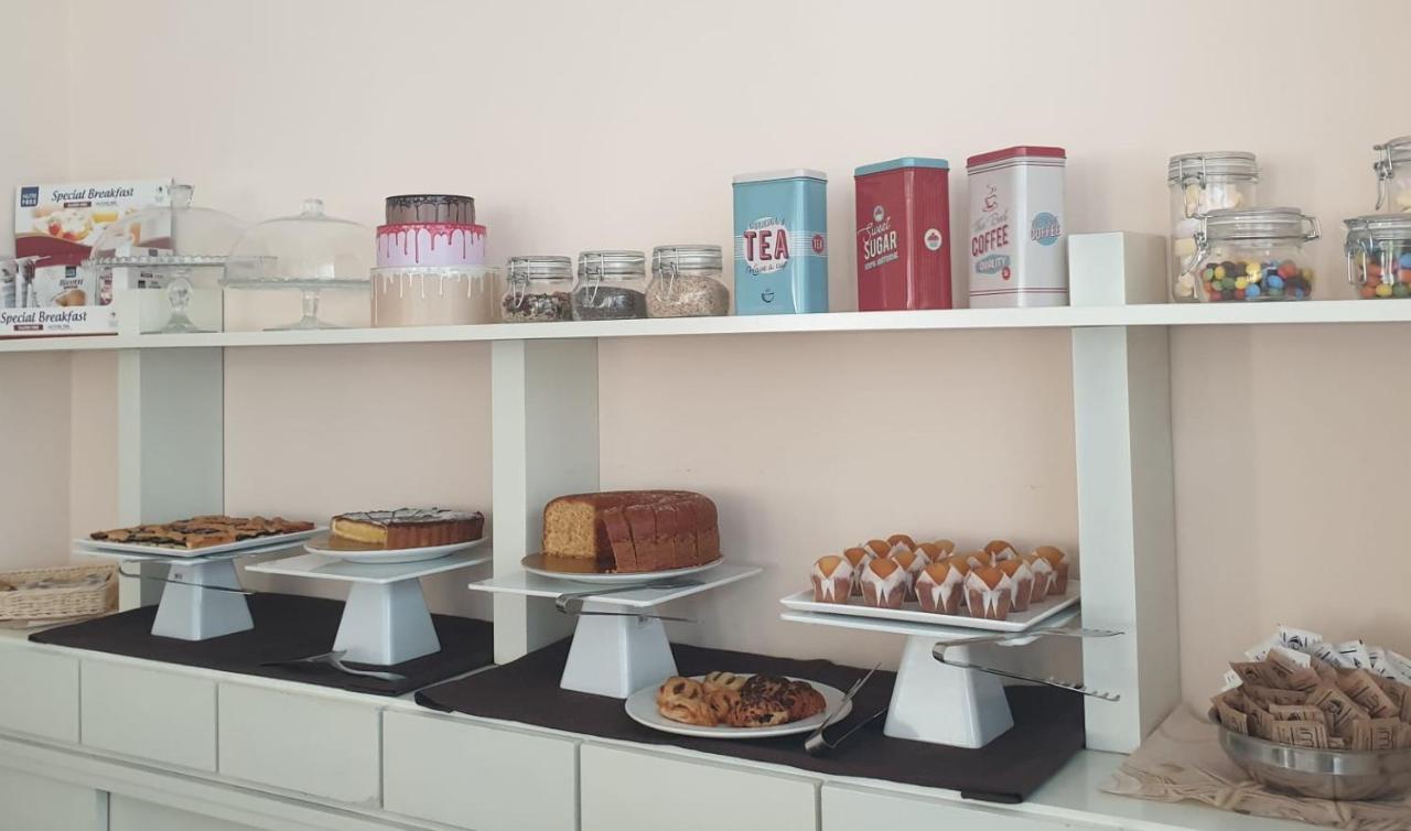 Hotel Tourist Meuble Rimini Luaran gambar