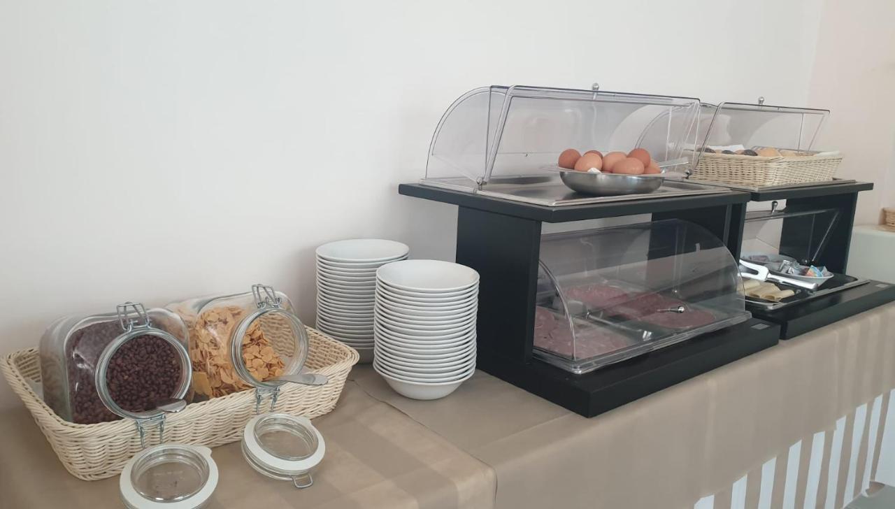 Hotel Tourist Meuble Rimini Luaran gambar