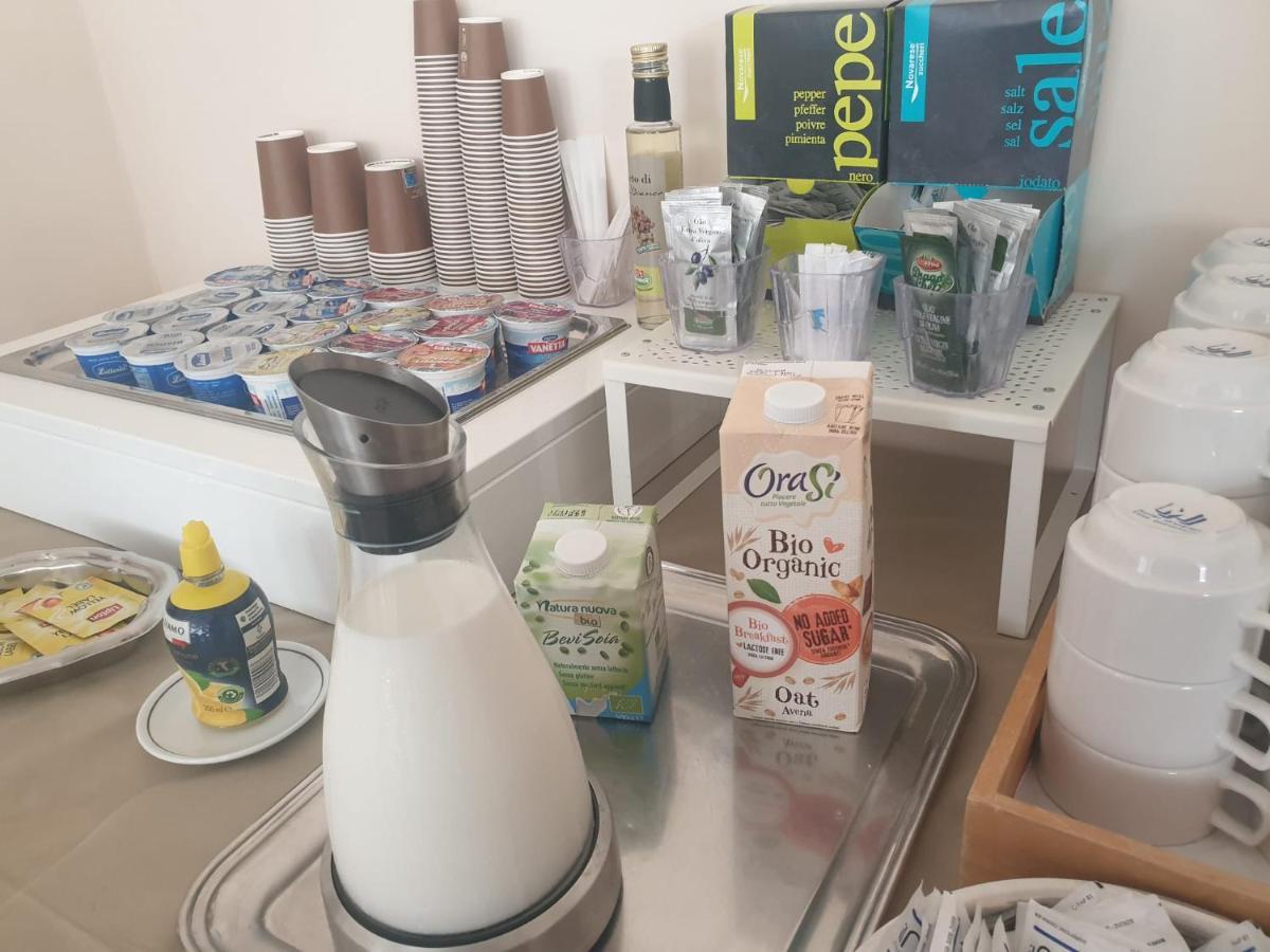 Hotel Tourist Meuble Rimini Luaran gambar