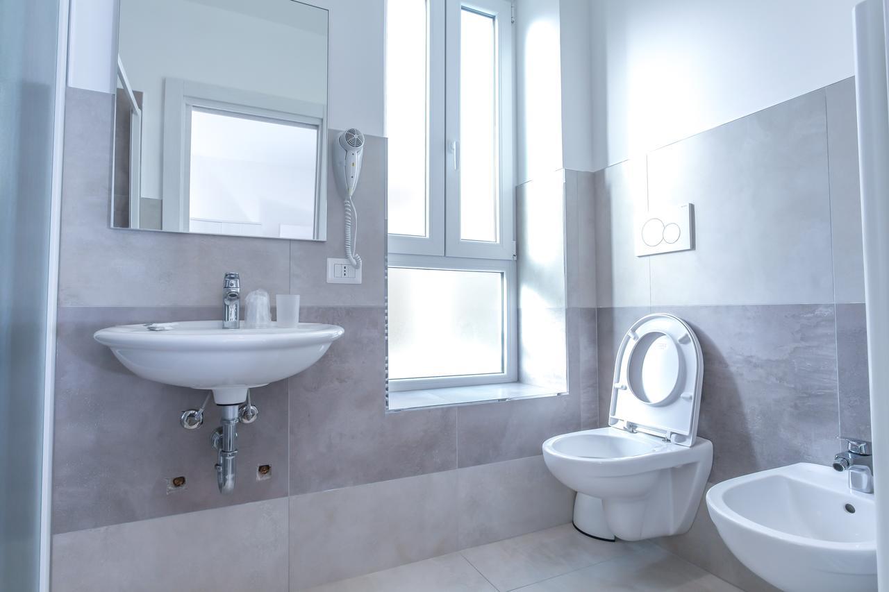 Hotel Tourist Meuble Rimini Luaran gambar