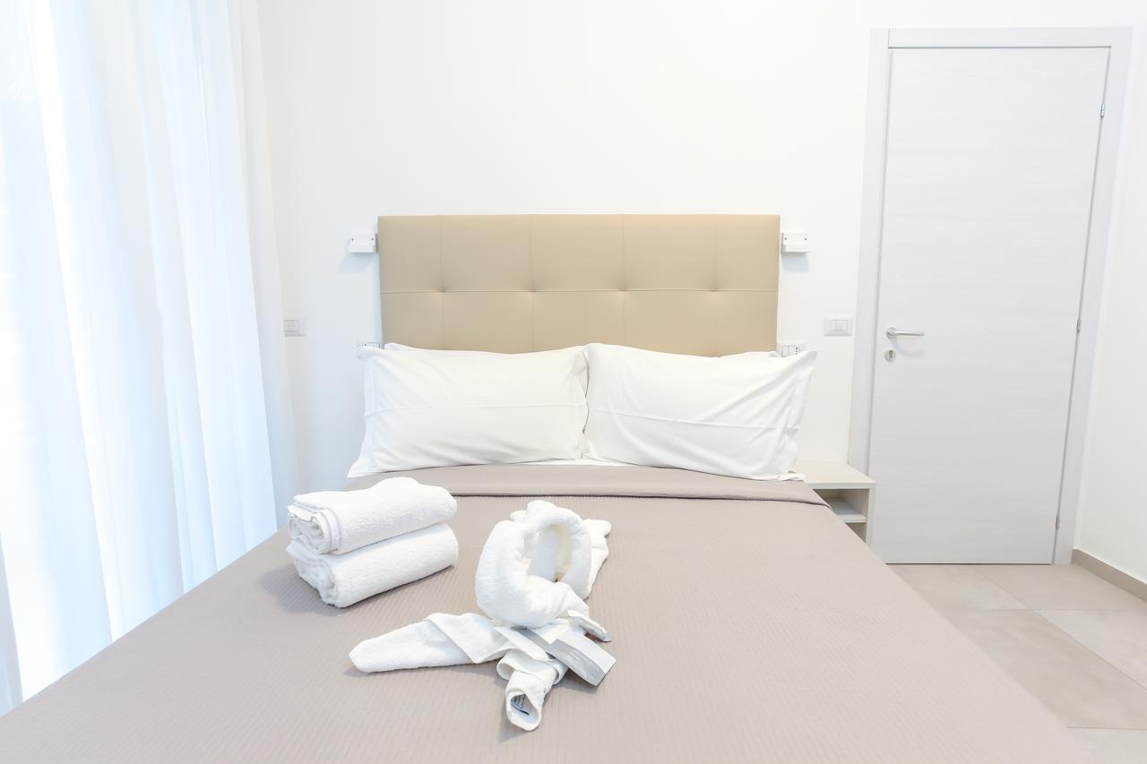 Hotel Tourist Meuble Rimini Luaran gambar